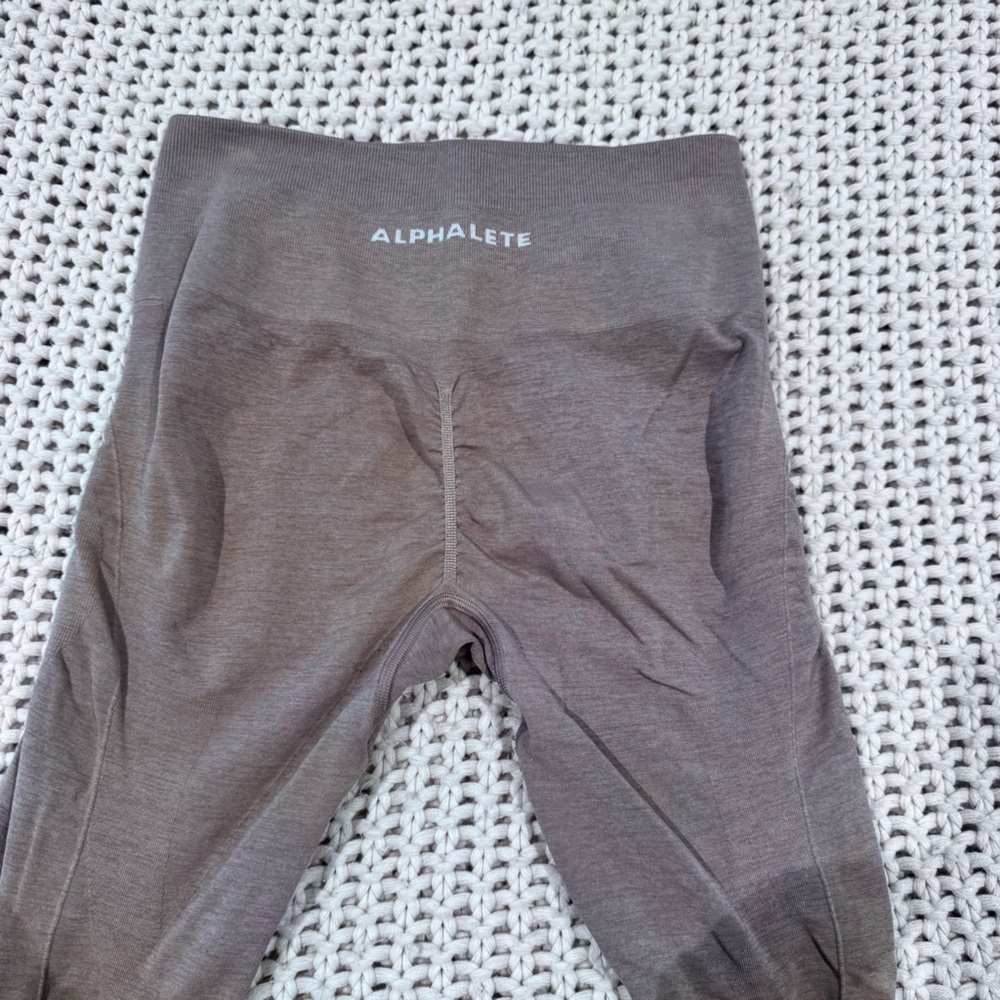 High-Waisted Gray Leggings - Picture 3 of 6